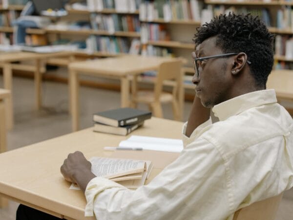 Photo by cottonbro studio